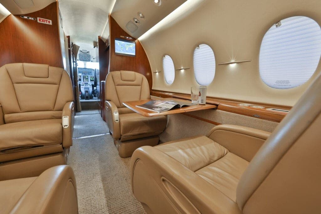 Hawker 4000 Interior