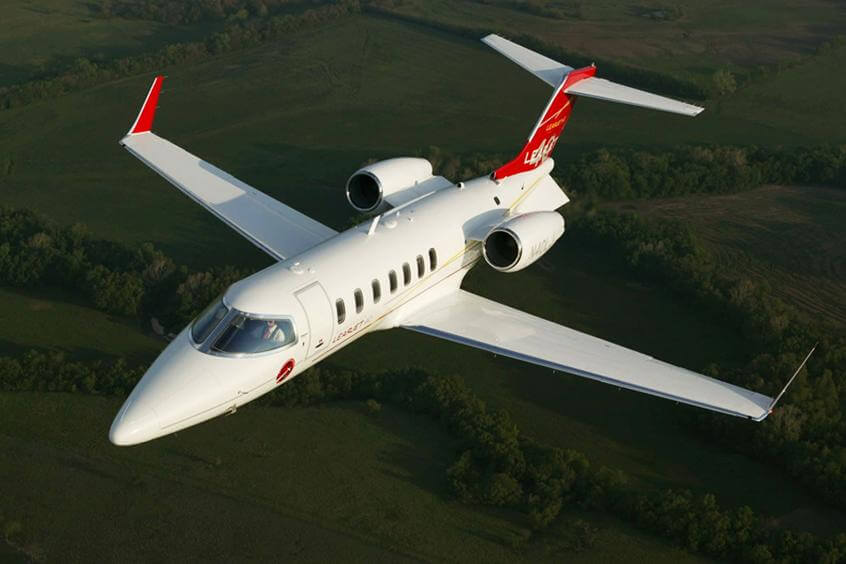Bombardier Learjet 40 Exterior
