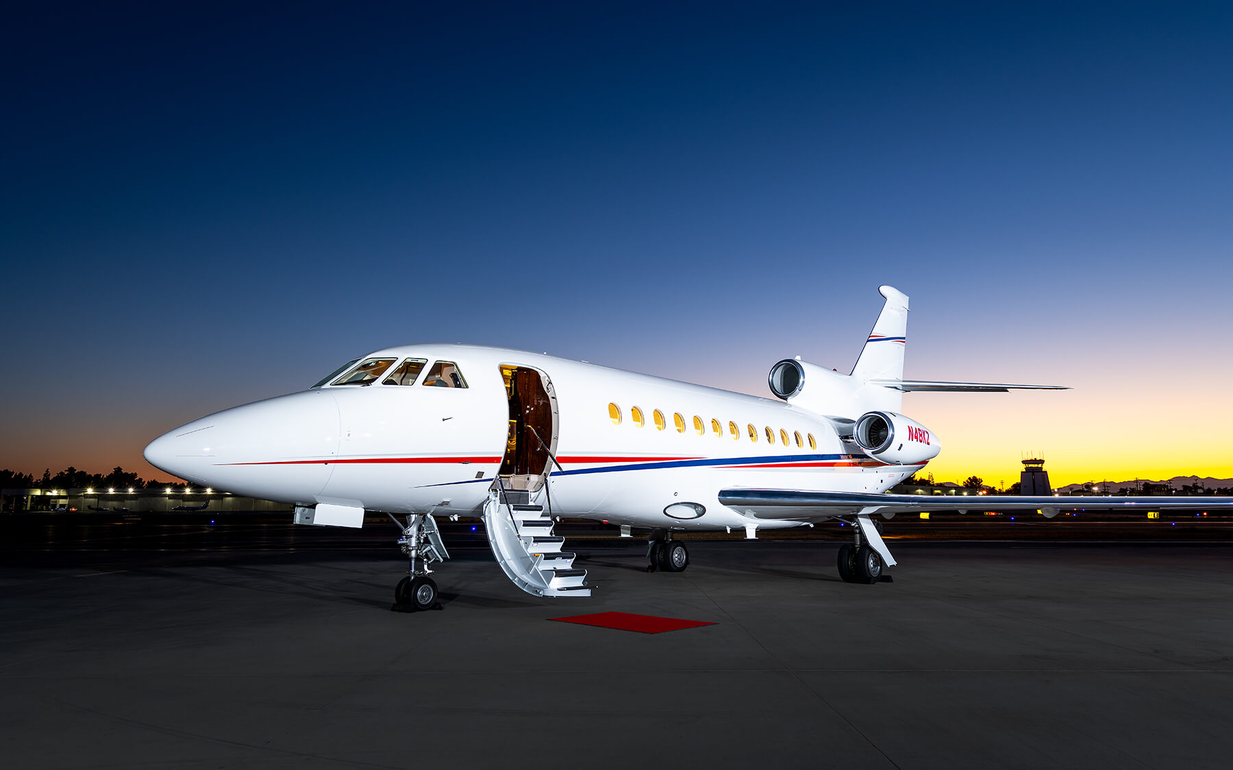 Dassault Falcon 900C Exterior