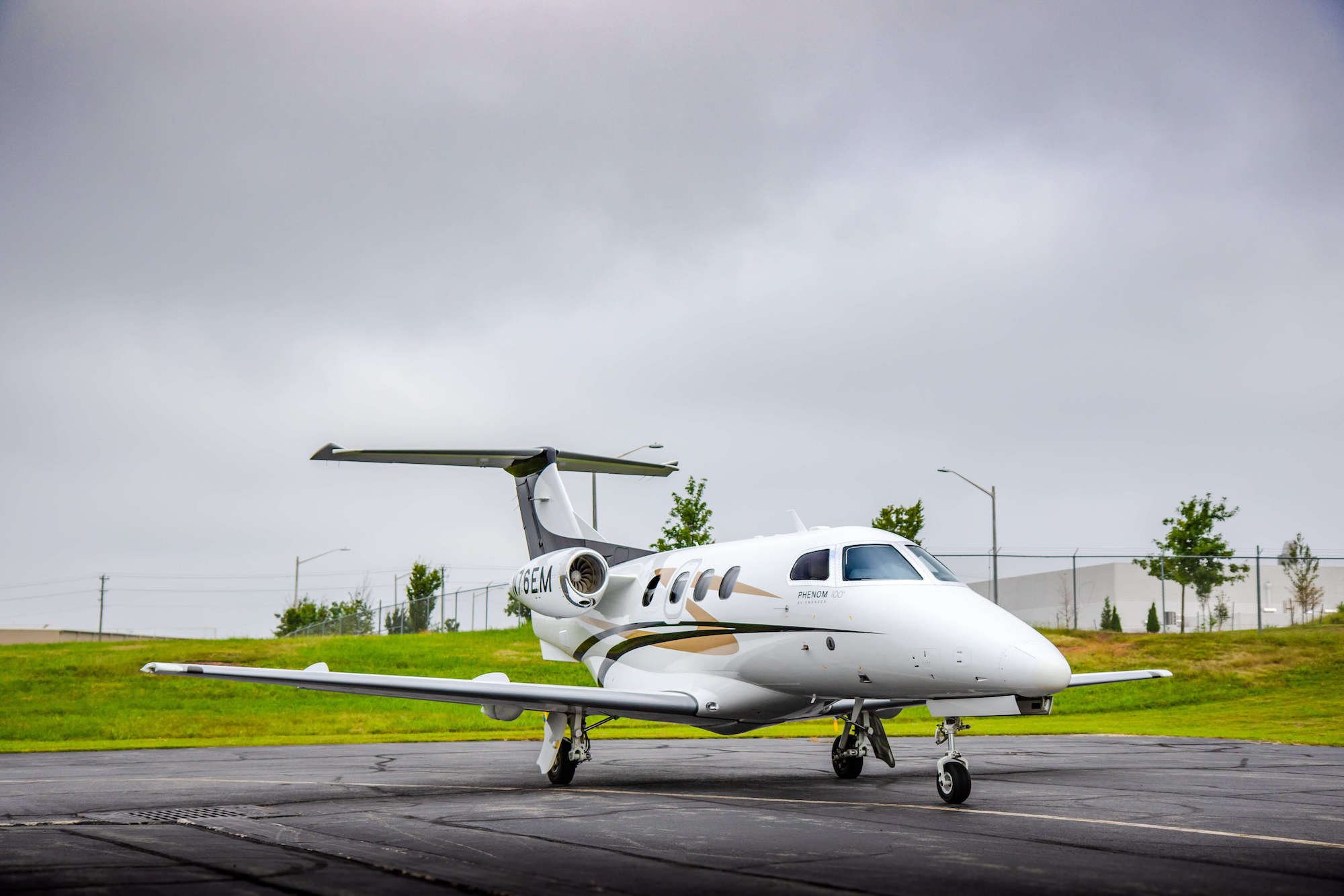 Embraer Phenom 100 Exterior
