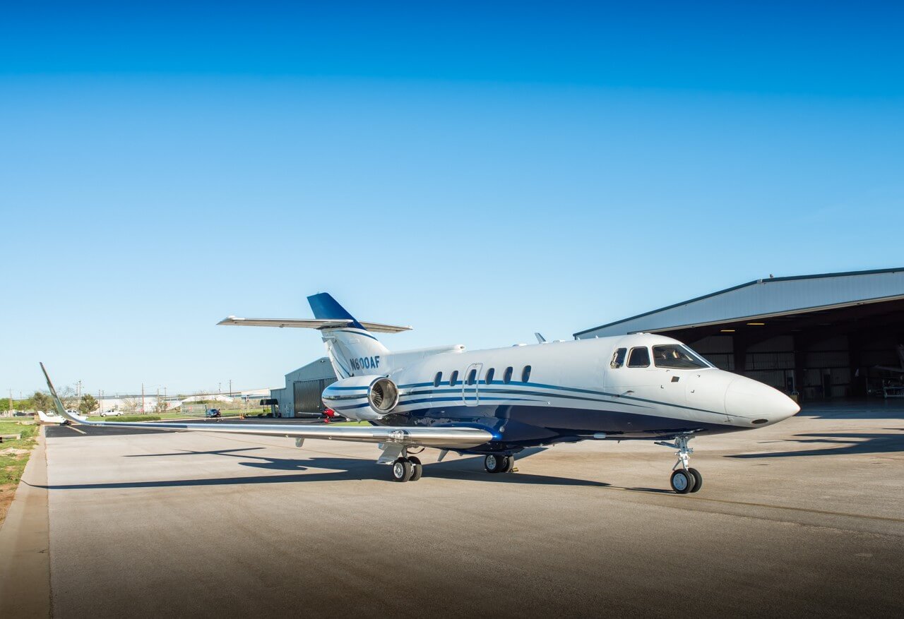 Hawker 800SP Exterior